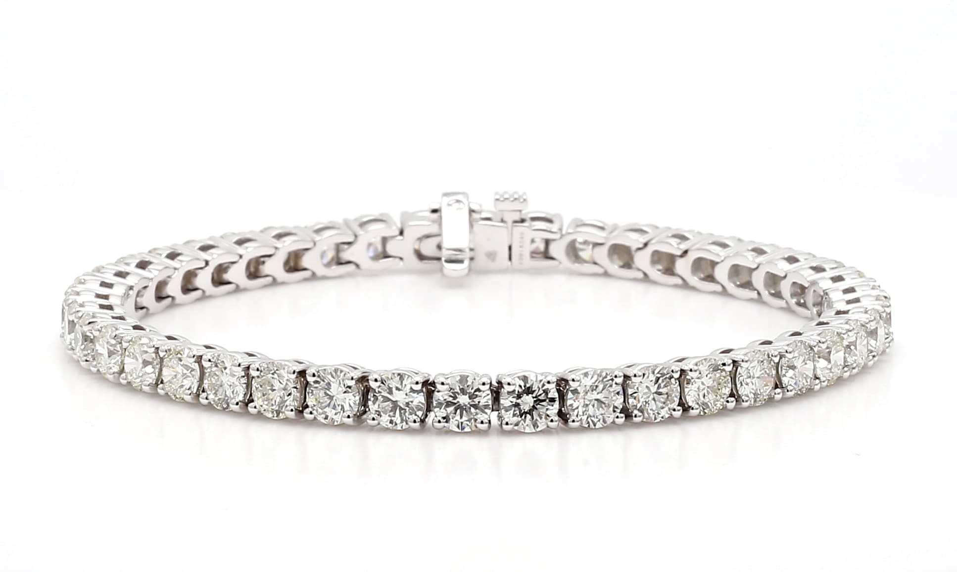 Amipi diamond tennis bracelet